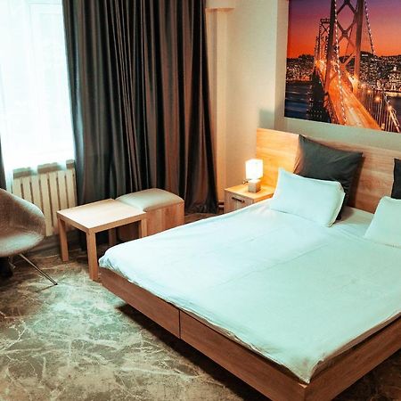 Ocean Hotel Bisjkek Buitenkant foto